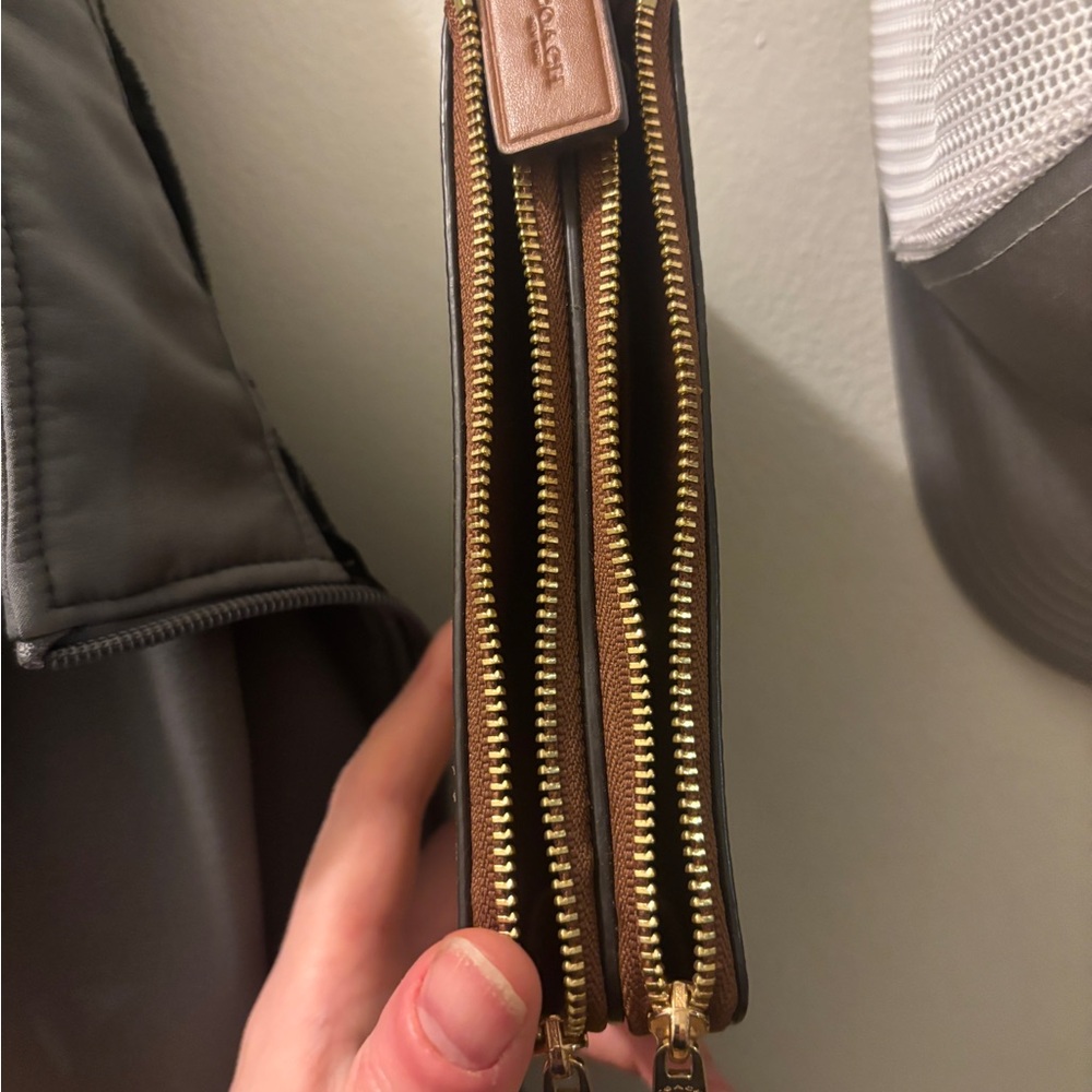 Coach Double-Zip Brown Wristlet - Picture 3 of 4